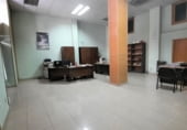 150m² commercial premises for sale in Badajoz photo