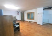 150m² commercial premises for sale in Badajoz photo