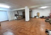150m² commercial premises for sale in Badajoz photo