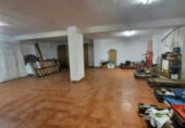150m² commercial premises for sale in Badajoz photo