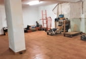 150m² commercial premises for sale in Badajoz photo