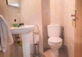 150m² commercial premises for sale in Badajoz photo