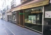 Local comercial en alquiler con 196m² en Badajoz foto