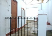 Local comercial
en venda
amb 110m² a Puente Genil, Calle Santa Catalina, 8 foto