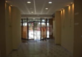 Local comercial en alquiler con 100m² en Huelva foto