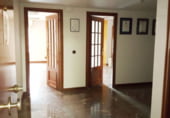 Oficina en alquiler con 145m² en Pamplona, en la zona de Azpilagaña foto