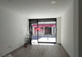 93m² commercial premises for sale in Sada, Avenida Barrié de la Maza, 8 photo