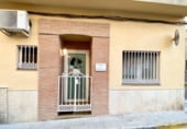31m² hair salon for rent in Bétera photo