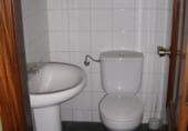 Local comercial en alquiler con 200m² en Ferrol foto