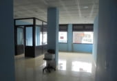 Local comercial en venta con 140m² en Ares foto