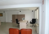 125m² offices for sale in Miranda de Ebro photo