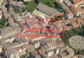 Edificio en venta con 518m² en Ferrol foto