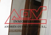 140m² commercial premises for sale in Chirivella photo