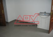 140m² commercial premises for sale in Chirivella photo