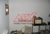 140m² commercial premises for sale in Chirivella photo