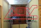Local comercial en alquiler con 90m² en Ferrol foto