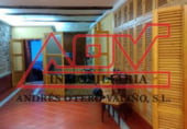Local comercial en alquiler con 90m² en Ferrol foto