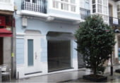 Local comercial en alquiler con 100m² en Ferrol foto