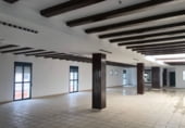 Local comercial en venta con 270m² en Lora del Río, Avenida De La Cruz, 2 foto