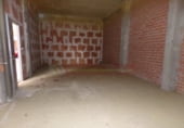 Local comercial en alquiler con 120m² en Lardero foto