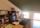 67m² office for sale in Logroño photo