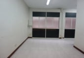 300m² office for sale in Logroño photo