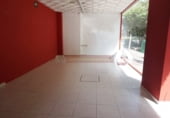 77m² locaux commerciaux pour location à Logroño photo