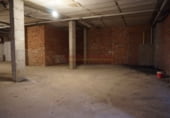 300m² commercial premises for sale in Logroño photo