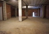 300m² commercial premises for sale in Logroño photo