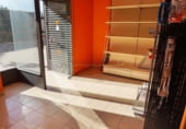 72m² offices for sale in Lardero photo