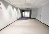 205m² offices for sale in Logroño photo