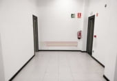 205m² offices for sale in Logroño photo