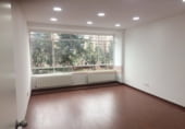 Oficina en venta con 185m² en Logroño foto