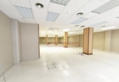 220m² locaux commerciaux pour location à Logroño photo