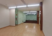 125m² locaux commerciaux pour vente à Vitoria-Gasteiz, dans le quartier de Coronación photo