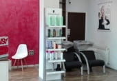 70m² hair salon with tenants for sale in Vitoria-Gasteiz, in the area of Arana photo