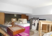 Local comercial en venta con 190m² en Vitoria, en la zona de El Pilar foto