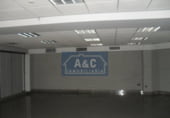 Local comercial en alquiler con 300m² en Lugo foto