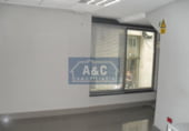 Local comercial en alquiler con 300m² en Lugo foto
