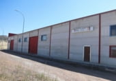 1000m² warehouse for sale in Picón photo