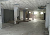 Local comercial en alquiler con 200m² en Pontevedra foto