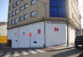 Local comercial en alquiler con 280m² en Pontevedra foto