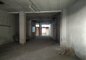 Local comercial en alquiler con 154m² en Pontevedra foto