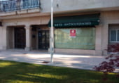 100m² commercial premises for sale in Pontevedra photo