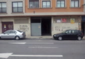 Local comercial en alquiler con 705m² en Pontevedra foto