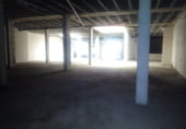 Local comercial en alquiler con 705m² en Pontevedra foto