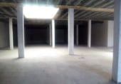 Local comercial en alquiler con 705m² en Pontevedra foto