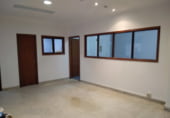 Local comercial en alquiler con 85m² en Pontevedra foto
