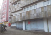 Local comercial en alquiler con 175m² en Pontevedra foto