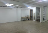 89m² commercial premises for sale in Pontevedra photo